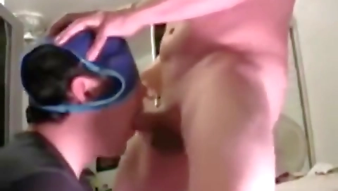 Married guy with her pussy