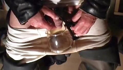 Spanish girl shows her pussy andot magaz