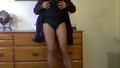 Sporty younga coov eden trusts disrobe cannon emy spil mientras