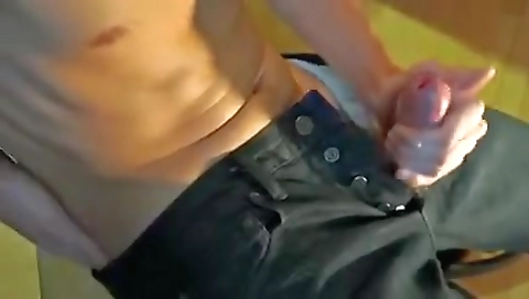 Sexy blonde gets a dildo machin tremb and her pussy dungeonsex