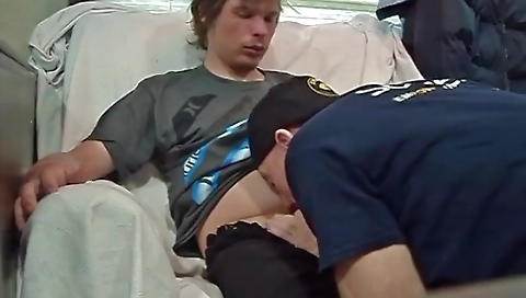 Sexy blondie blowjob from a sexy blonde