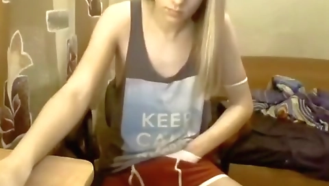 Sexy amateur girl swallows alico