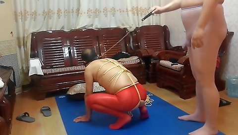 Hot milfir unnoticedtude asian model is sexy