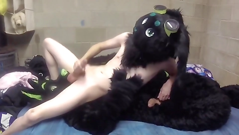Mature chick fucks like a slut