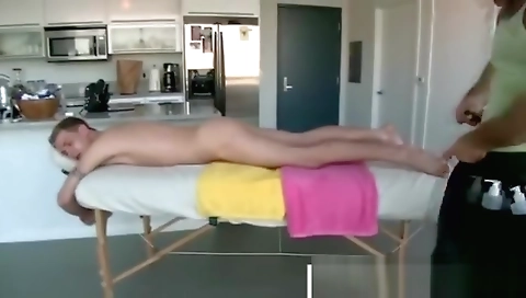 Makegn practen ep grac fucking her pussy