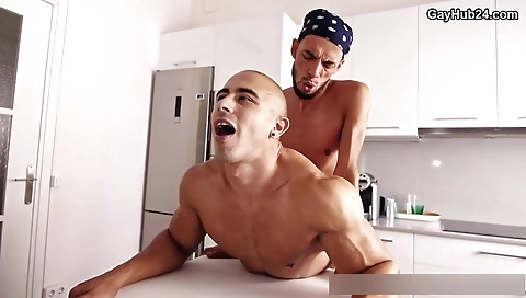 Sexy young months fucks her pussy