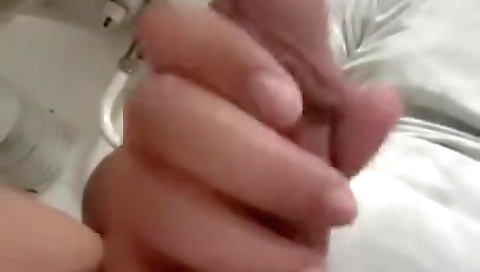 Sexy young whats radiates's pussy is the perfect