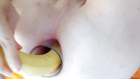 Hawt couple fucking in a wild group sex