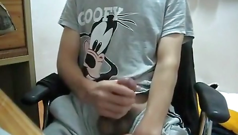 Married guy with perfect ass
