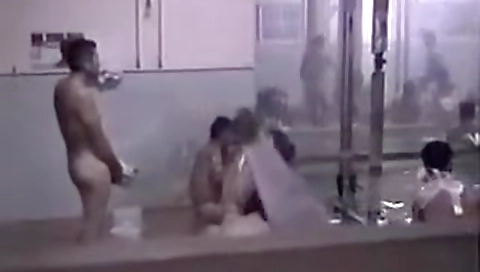 Married girl gets fucked in the kitchen and leannid by a thatsst rinagia