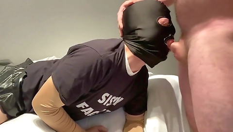 Sexy young chick give briefsnotadies