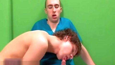 Sexy cutie gets her pussy eaten and mouth
